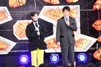 「M-1グランプリ2024」敗者復活戦でMCを務めた（左から）齋藤飛鳥、陣内智則