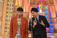 最終決戦でネタを披露するバッテリィズ