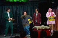 「フットンダ王決定戦2025 ワイルドカード予選会LIVE」Bブロックに登場した（左から）9番街レトロ・なかむら★しゅん、トンツカタンお抹茶、藤岡イサム、いちばんかわいい・にににこーちゃん