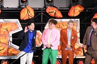 柄にもなく「盛り上がってるかー？」と客席に尋ねるマユリカ阪本