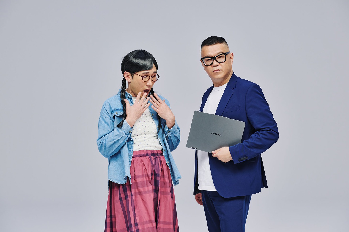 シソンヌが演じる「LenovoのAI PCと登（のぼれ）家の人々。」より、「登あずさの場合」