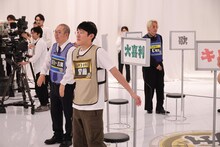 「笑いの総合格闘技！千原ジュニアの座王 聖夜の細身センスメガネSP」のワンシーン