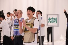 「笑いの総合格闘技！千原ジュニアの座王 聖夜の細身センスメガネSP」のワンシーン