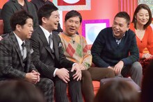 トークを繰り広げる爆笑問題、小池栄子、ウエストランド