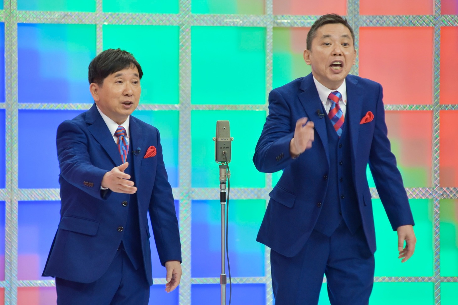 トリで渾身のネタを熱演した爆笑問題
