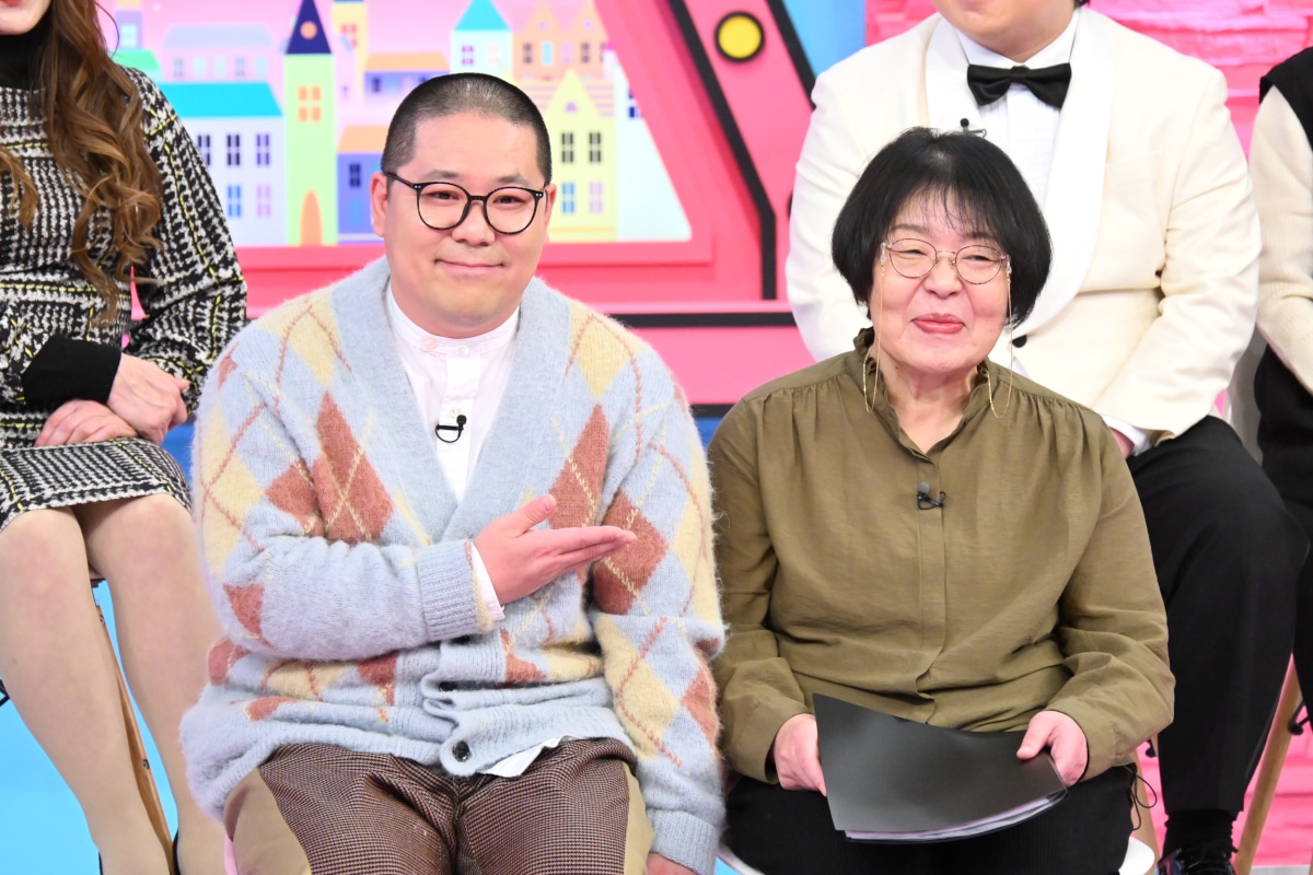 「内村チョコプラのちょっと変でもまぁ一家」に出演するネルソンズ・和田まんじゅうと母
