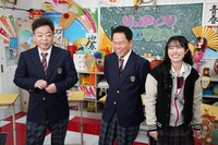 番組収録後、記者の囲み取材に応じたダイアンと佐野愛花