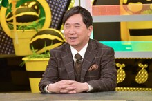 「芸人シンパイニュース」に出演する爆笑問題・田中