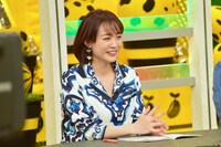 「芸人シンパイニュース」に出演する新井恵理那