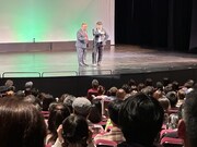 ロサンゼルスで単独公演に臨んだサンドウィッチマン