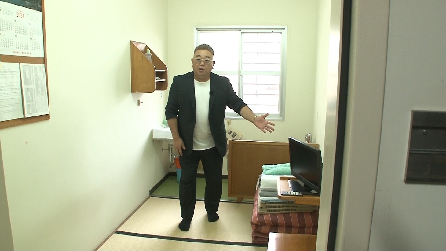千葉刑務所内でのサンドウィッチマン伊達
