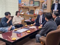 弘前市長との歓談中の様子