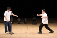 漫才を披露した”華のあるタモンズ”こと和田正人と駒木根隆介