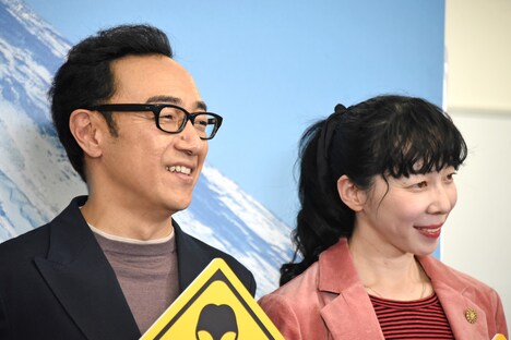 左から東京03角田、平岩紙