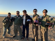 左から宮川大輔、ブラックマヨネーズ小杉、ずん飯尾、こがけん、平成ノブシコブシ吉村