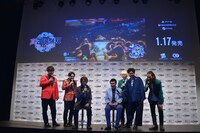 ヤーレンズ楢原がゲームプレイをしている様子