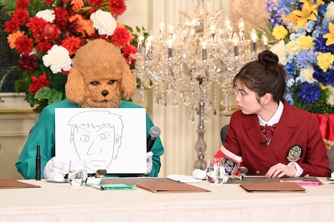 「ぐるナイゴチ26開幕！新メンバーは2人！2時間SP」のワンシーン。プードルの姿で正体を隠していた霜降り明星せいや（左）