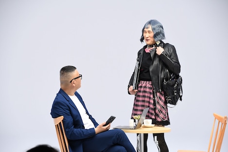 パンクロック女子に変身したシソンヌじろう