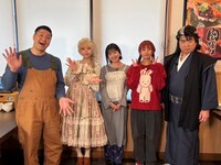 大食いの調査に登場する、「美味しんぼ」の海原雄山に扮したチョコレートプラネット松尾（右端）ら