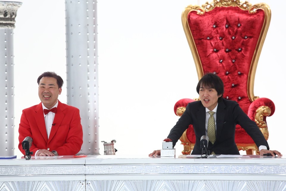左からフットボールアワー岩尾、千原ジュニア