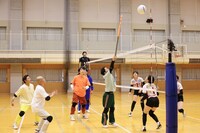 「火曜は全力！華大さんと千鳥くん」のワンシーン