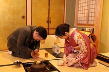 茶道を体験するエバース町田