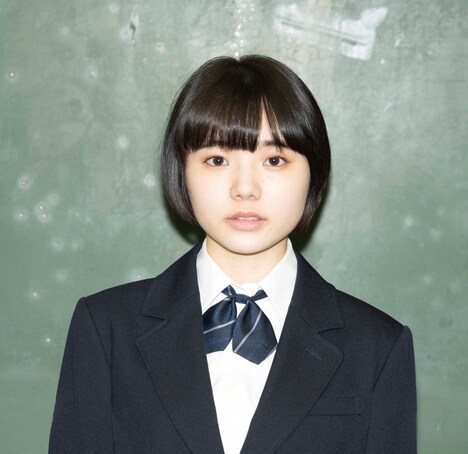 中山ひなのが演じる山田ちえ。気が弱く自分の意思を表せない