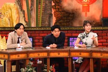 左からカベポスター、渋谷凪咲