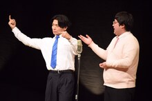 ネタを披露するマヂカルラブリー