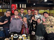 「古着で呑む」に出演する古着呑人たち