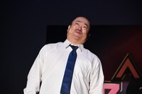 “顔ちんぽ”を披露するルシファー吉岡