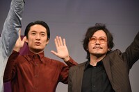 左から友田オレ、マツモトクラブ