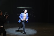 客席フロアを駆け回る野田クリスタル