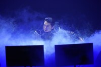 衣装チェンジした野田クリスタル