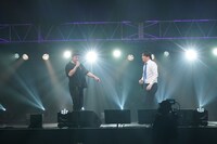 ORANGE RANGE本人（野田クリスタル）の登場に驚く野田クリスタル（Mr.シャチホコ）