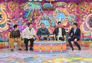 「もっとチャンス欲しい芸人」たちに辛口アドバイスする（左から）ウエストランド井口、三四郎・小宮、とろサーモン久保田、銀シャリ橋本と、MCの蛍原徹