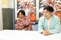 会場の導線を鋭く見極めるスカチャン・ヤジマリー。（左）