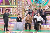 「プレバト!!」に出演するさや香（中段右2人）