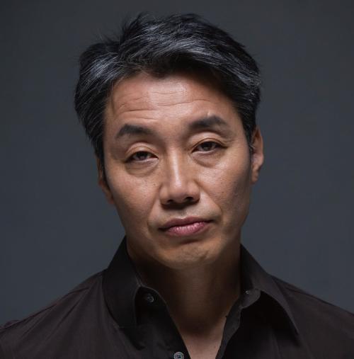 松角洋平