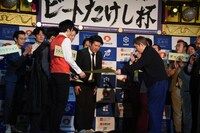 賞状授与の様子