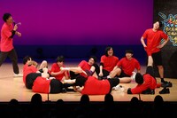 「オールマンゲキ」第一部より、「ヒガシのマワシ」の様子