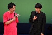 「オールマンゲキ」第一部より、「ストーリーテラー谷口おさむ」の様子