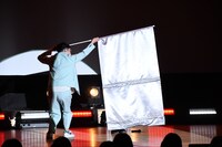 いったん姿を消すヤジマリー。