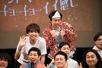 エンディングの写真撮影コーナーでもお化けポーズのヤジマリー。