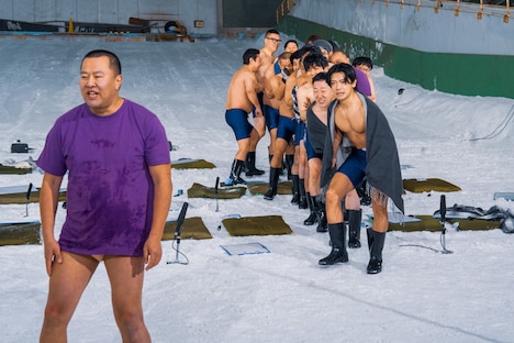 「寒さの壁を越えろ！雪上大喜利」より