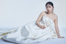 「ゼクシィ」2025年4月号で「大人花嫁」になったにゃんこスター・アンゴラ村長