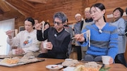 そば打ち体験の様子