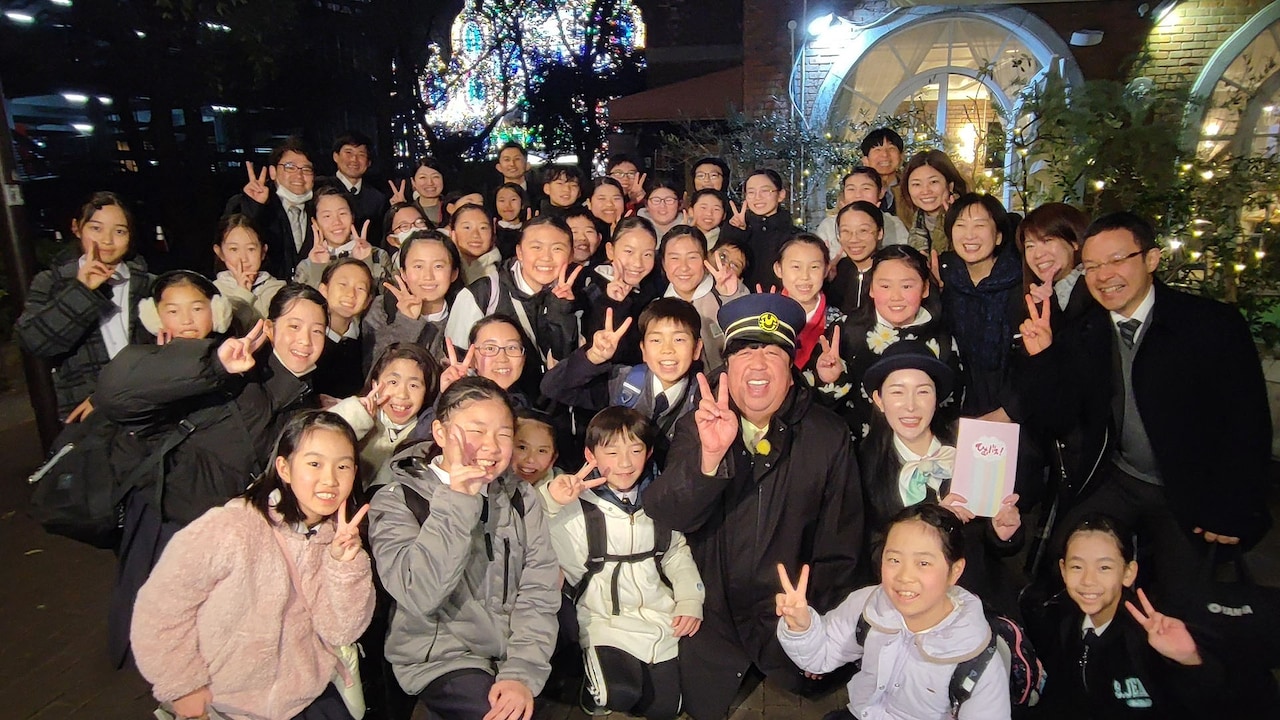 「ひむバス」合唱団の子供たちを神戸ルミナリエへ送迎