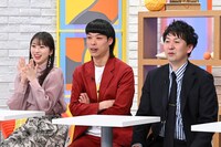 左から牧野真莉愛、バッテリィズ