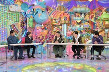 左から、千鳥ノブ、蛍原徹、ケンドーコバヤシ、ハライチ岩井、マヂカルラブリー・野田クリスタル